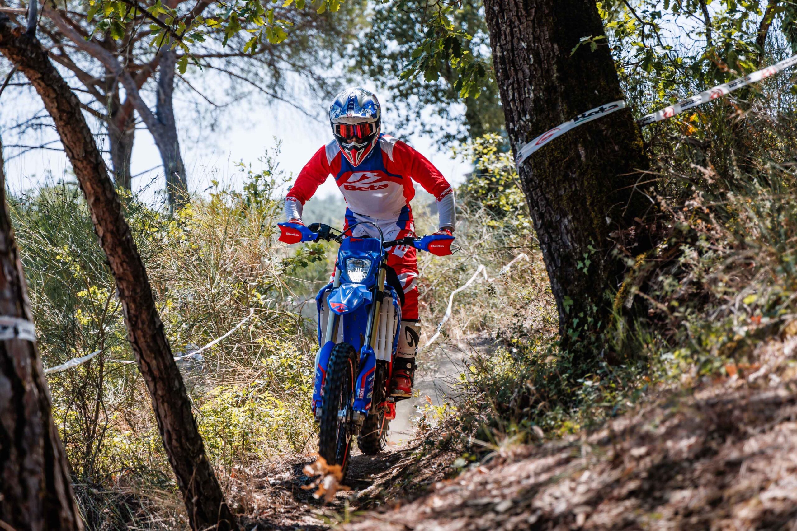 RR RACE 2T 200, acción 2