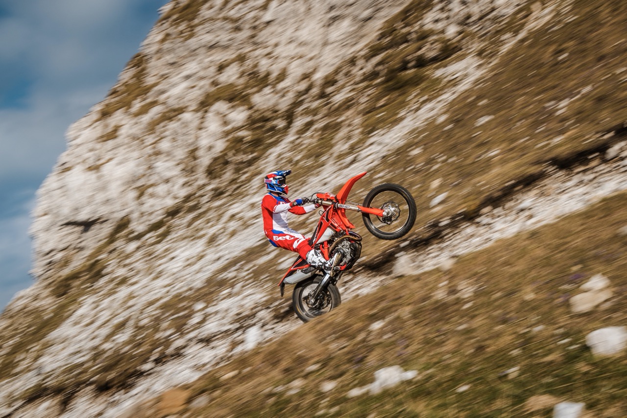 RR X-PRO 4T 390, vista editorial 4
